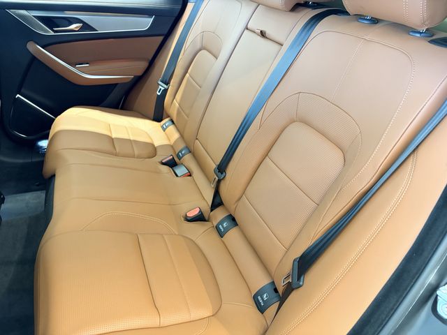 2026 Jaguar F-Pace R-Dynamic S - Photo 15