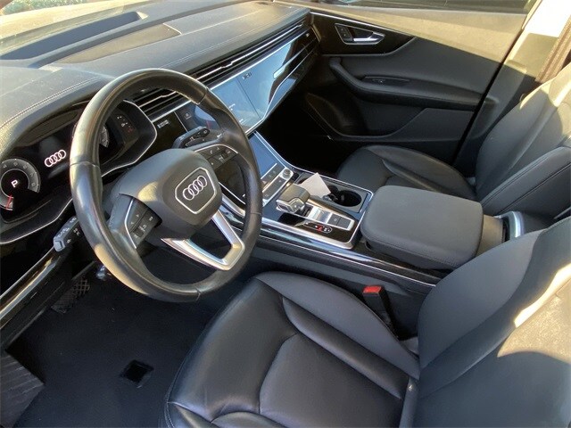 2023 Audi Q7 55 Premium Plus photo 4