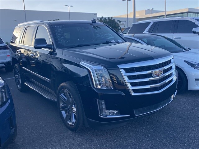 2019 Cadillac Escalade Premium Luxury photo 2