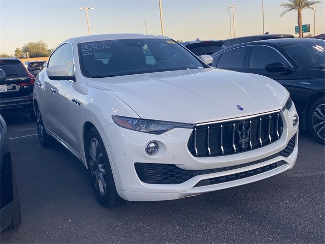 2020 Maserati Levante Base photo 3
