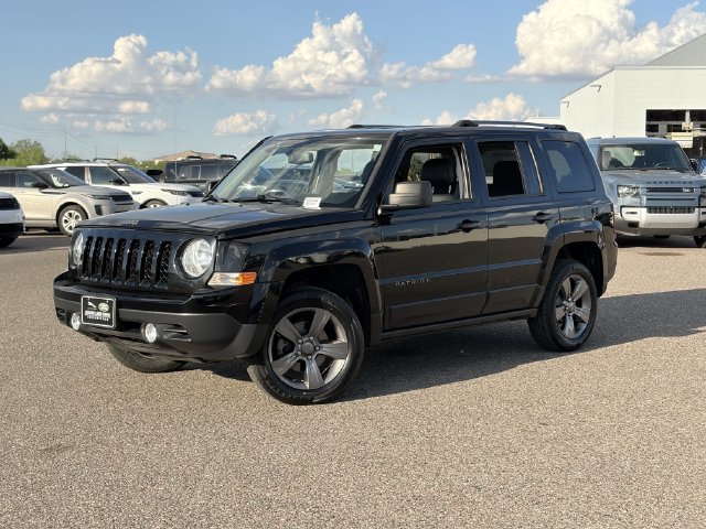 Used 2017 Jeep Patriot Sport SE with VIN 1C4NJPBA4HD158069 for sale in Glendale, AZ