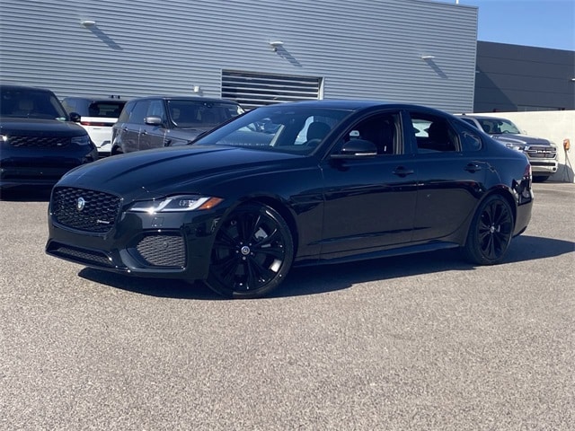 2024 Jaguar XF R-Dynamic SE's photo