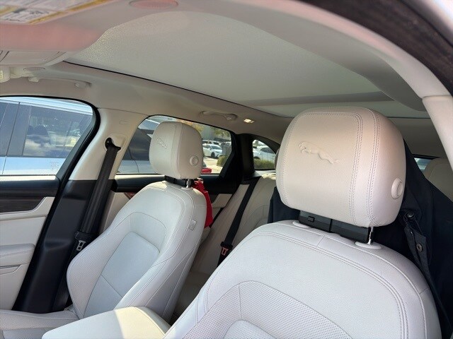 2021 Jaguar F-PACE P250 S photo 3