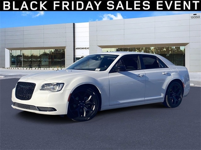 2022 Chrysler 300 Touring