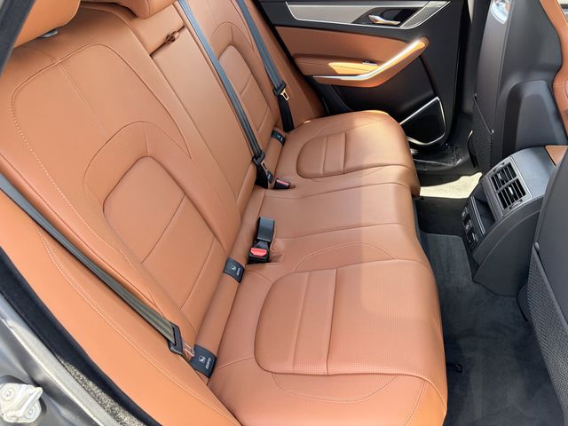 2026 Jaguar F-Pace R-Dynamic S - Photo 12