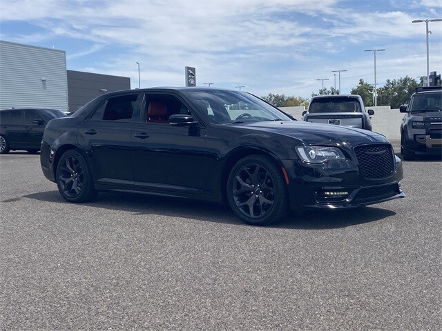 2021 Chrysler 300 S photo 4
