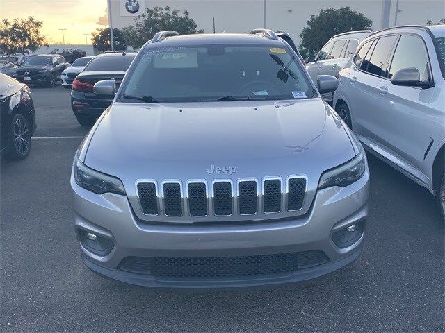 2019 Jeep Cherokee Latitude photo 2