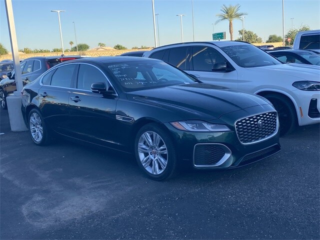 2022 Jaguar XF S photo 3