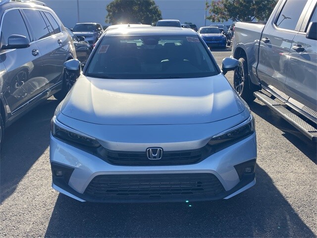 2022 Honda Civic Touring photo 2