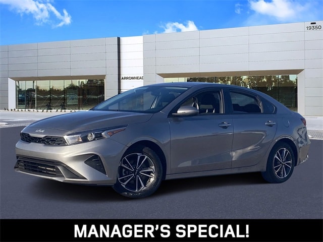 2023 Kia Forte LXS's photo