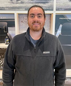 Staff member Michael Annese from ID_5c508723681d