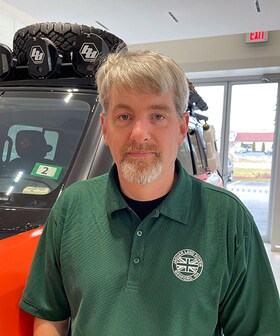 Staff member Randy Schneiderheinze from ID_5c508723681d