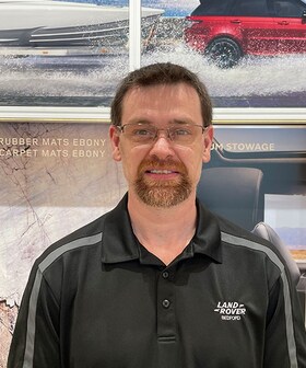 Staff member Joe Taylor from ID_5c508723681d