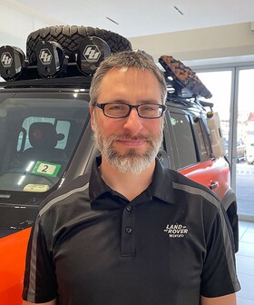 Staff member Noah Sanders from ID_a09dc630e375