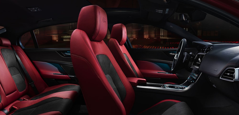 Interior photo 2018 Jaguar XE