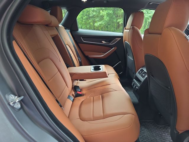 2026 Jaguar F-Pace R-Dynamic S - Photo 31