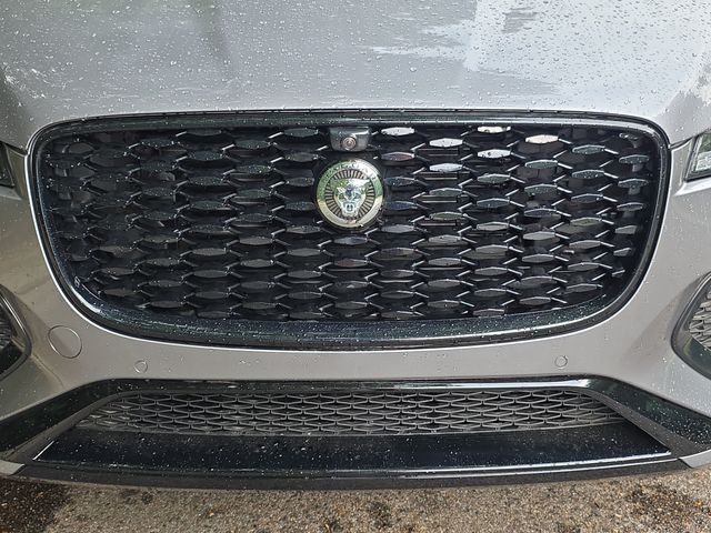 2026 Jaguar F-Pace R-Dynamic S - Photo 13