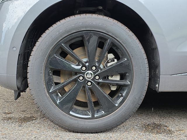 2026 Jaguar F-Pace R-Dynamic S - Photo 9