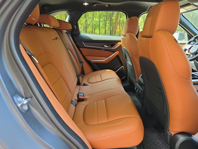 2026 Jaguar F-Pace R-Dynamic S - Photo 28