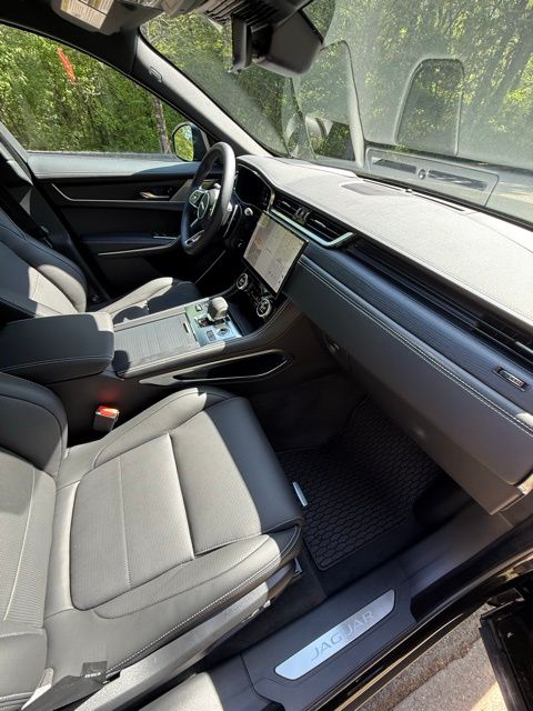 2026 Jaguar F-Pace R-Dynamic S - Photo 10