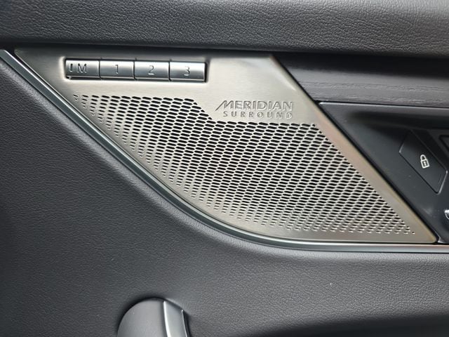 2026 Jaguar F-Pace R-Dynamic S - Photo 37