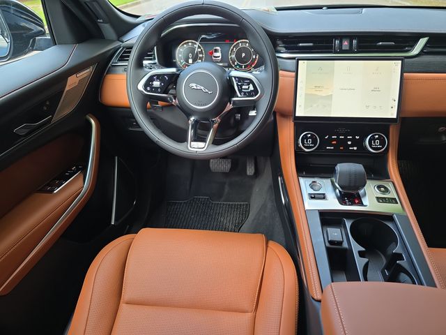 2026 Jaguar F-Pace R-Dynamic S - Photo 19