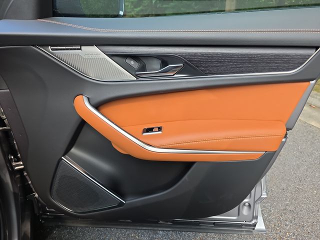 2026 Jaguar F-Pace R-Dynamic S - Photo 32