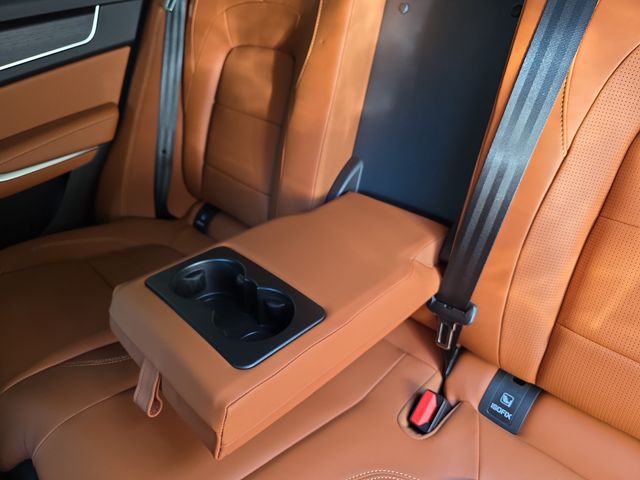 2026 Jaguar F-Pace R-Dynamic S - Photo 21