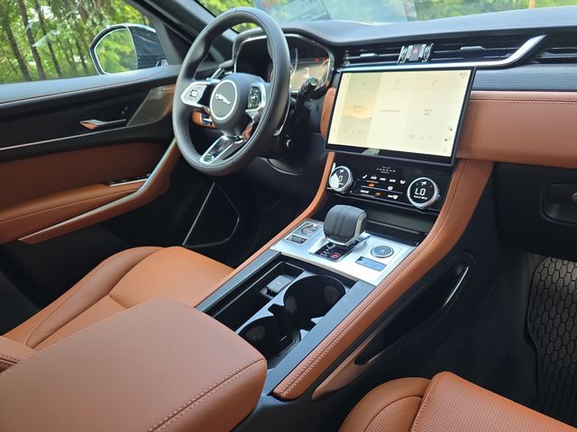 2026 Jaguar F-Pace R-Dynamic S - Photo 28