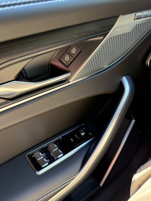 2026 Jaguar F-Pace R-Dynamic S - Photo 21