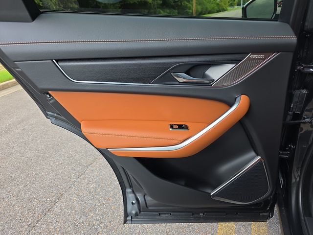 2026 Jaguar F-Pace R-Dynamic S - Photo 17
