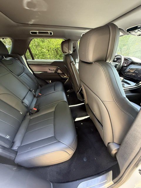 2025 Land Rover Range Rover Sport SE - Photo 12