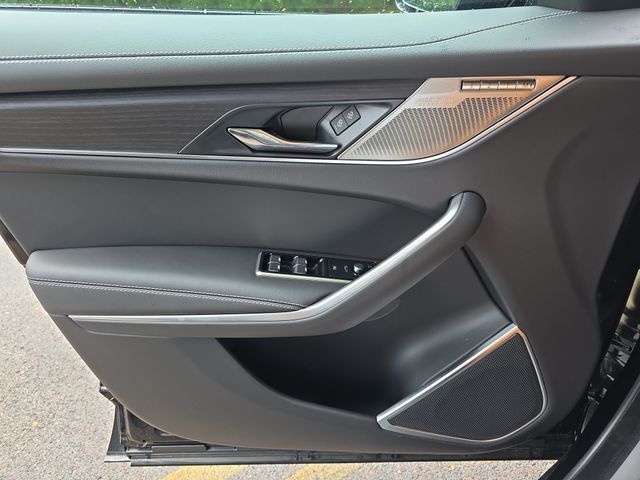 2026 Jaguar F-Pace R-Dynamic S - Photo 18