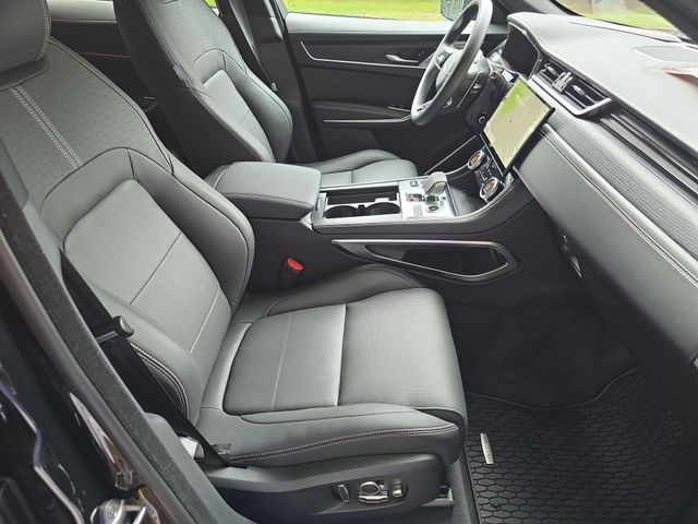 2026 Jaguar F-Pace R-Dynamic S - Photo 38