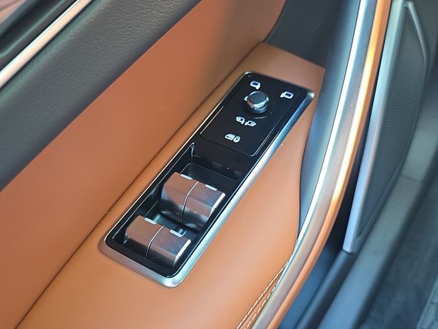 2026 Jaguar F-Pace R-Dynamic S - Photo 37