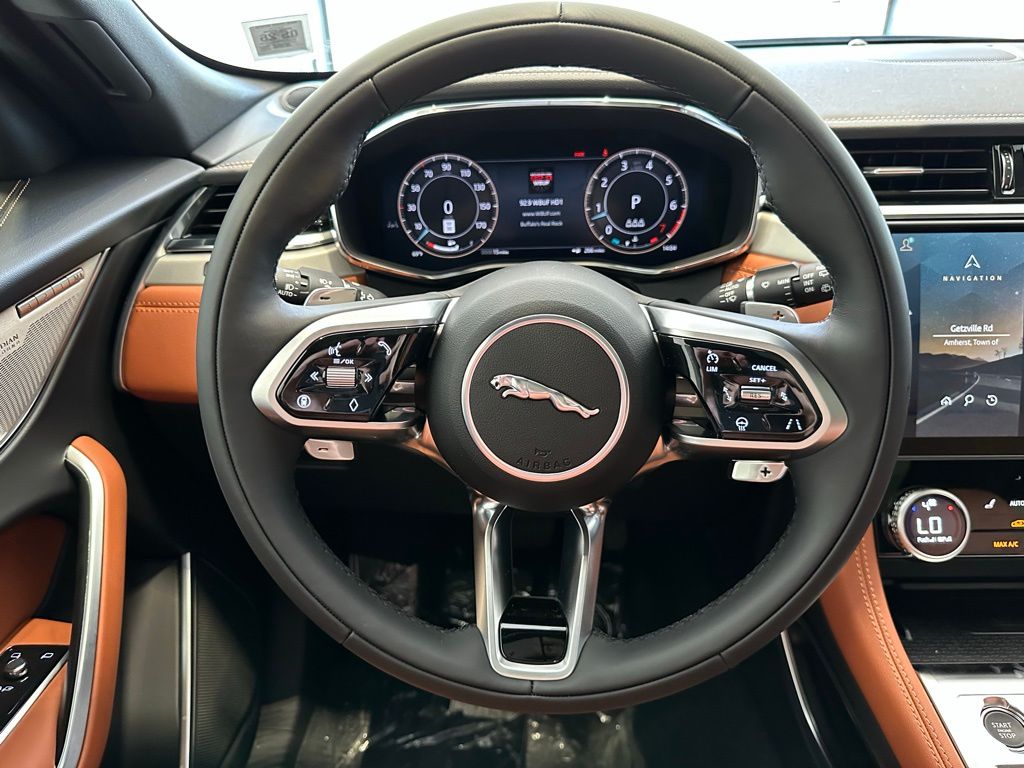 2026 Jaguar F-Pace R-Dynamic S - Photo 15