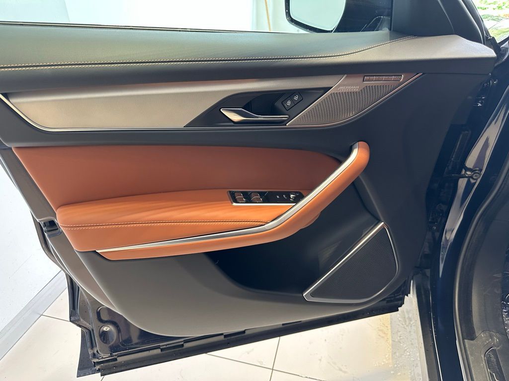 2026 Jaguar F-Pace R-Dynamic S - Photo 22