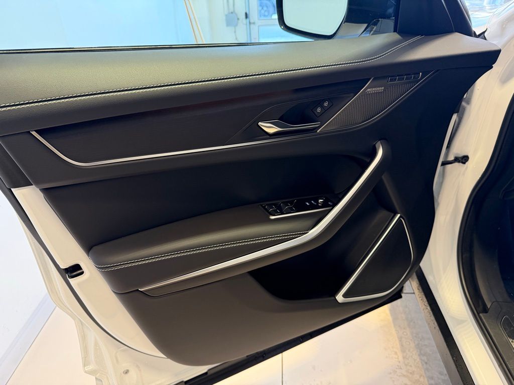 2026 Jaguar F-Pace R-Dynamic S - Photo 24