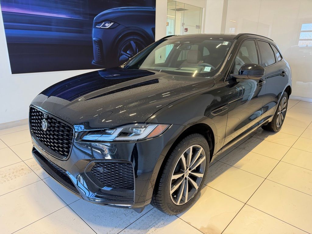 2026 Jaguar F-Pace R-Dynamic S's photo