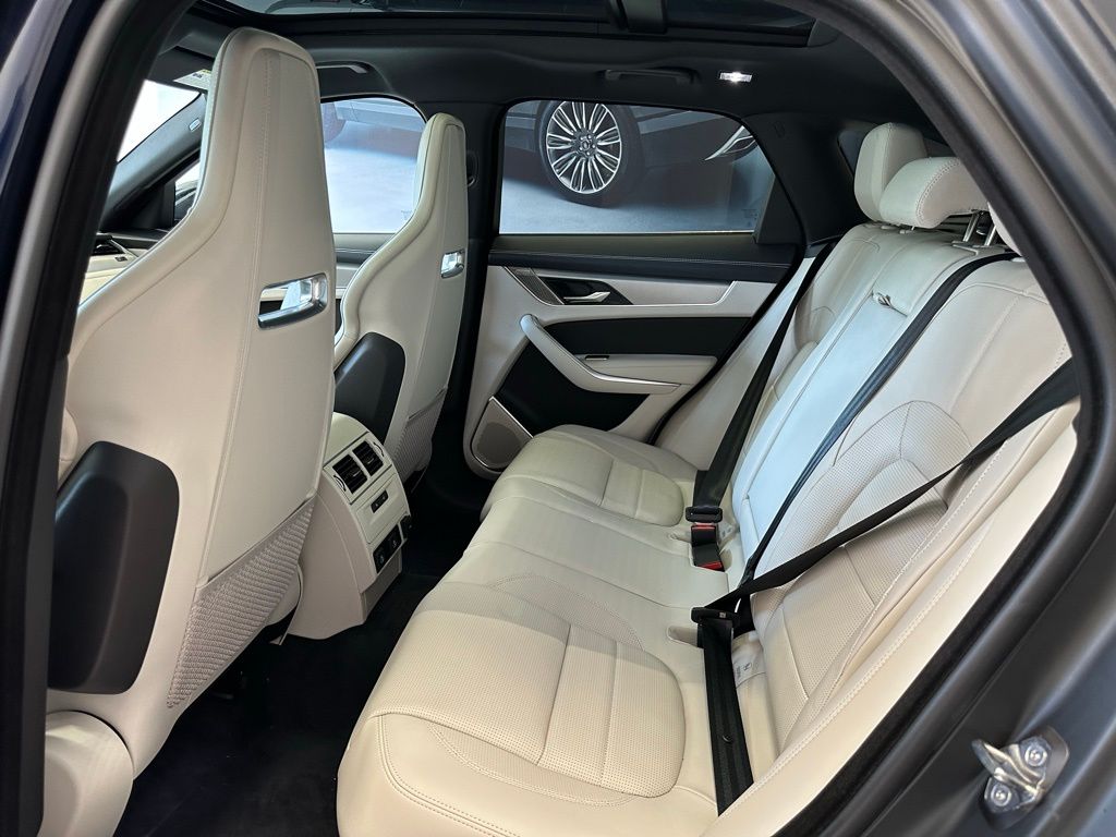 2026 Jaguar F-Pace R-Dynamic S - Photo 12