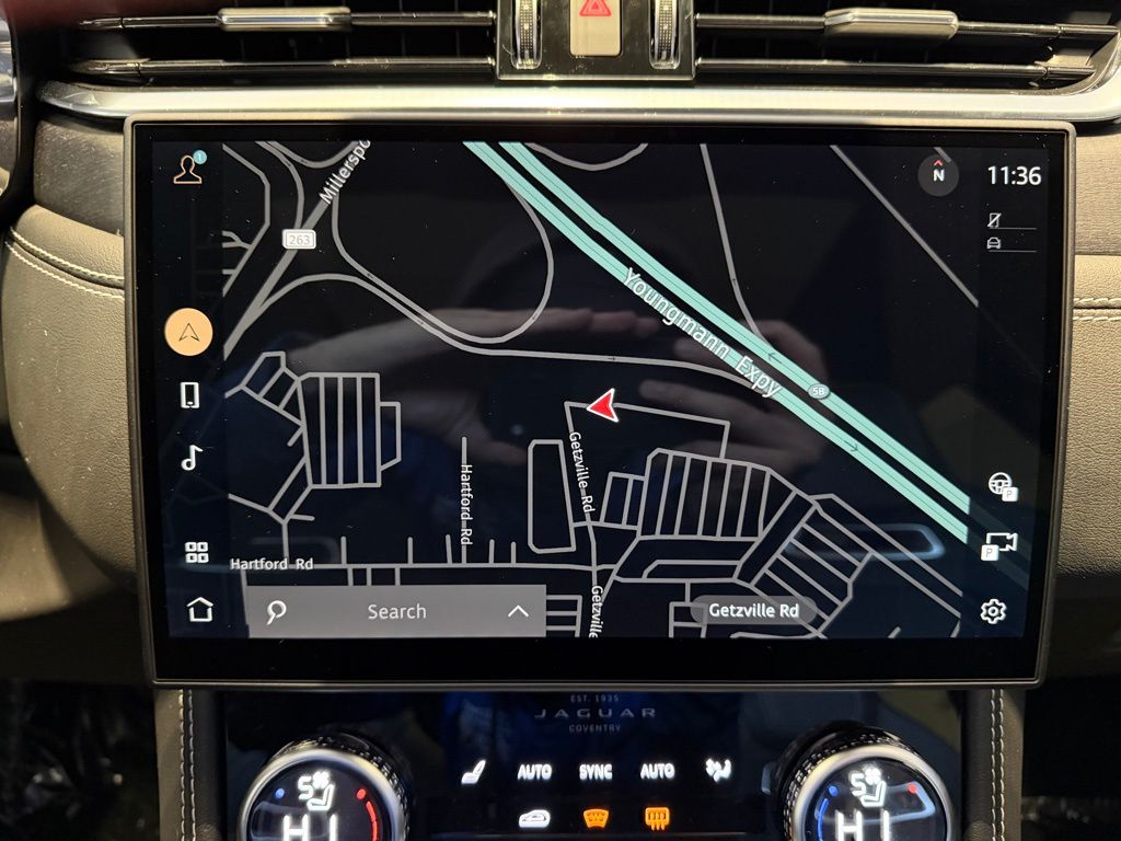 2026 Jaguar F-Pace R-Dynamic S - Photo 20