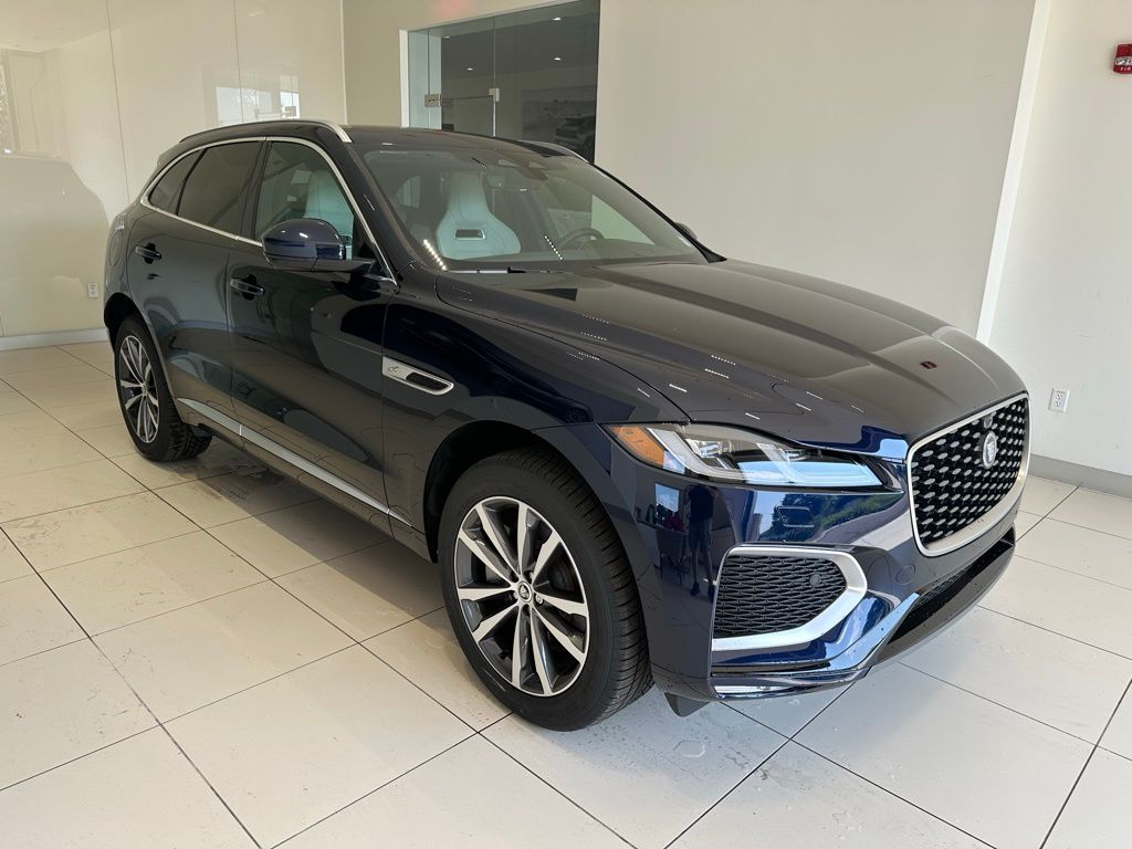 2026 Jaguar F-Pace R-Dynamic S - Photo 6