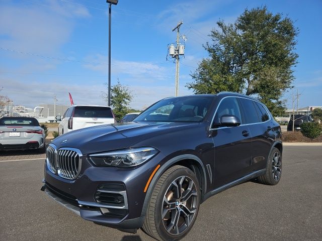2022 BMW X5 40i's photo