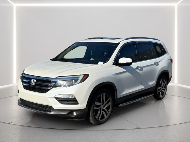 2016 Honda Pilot Touring's photo