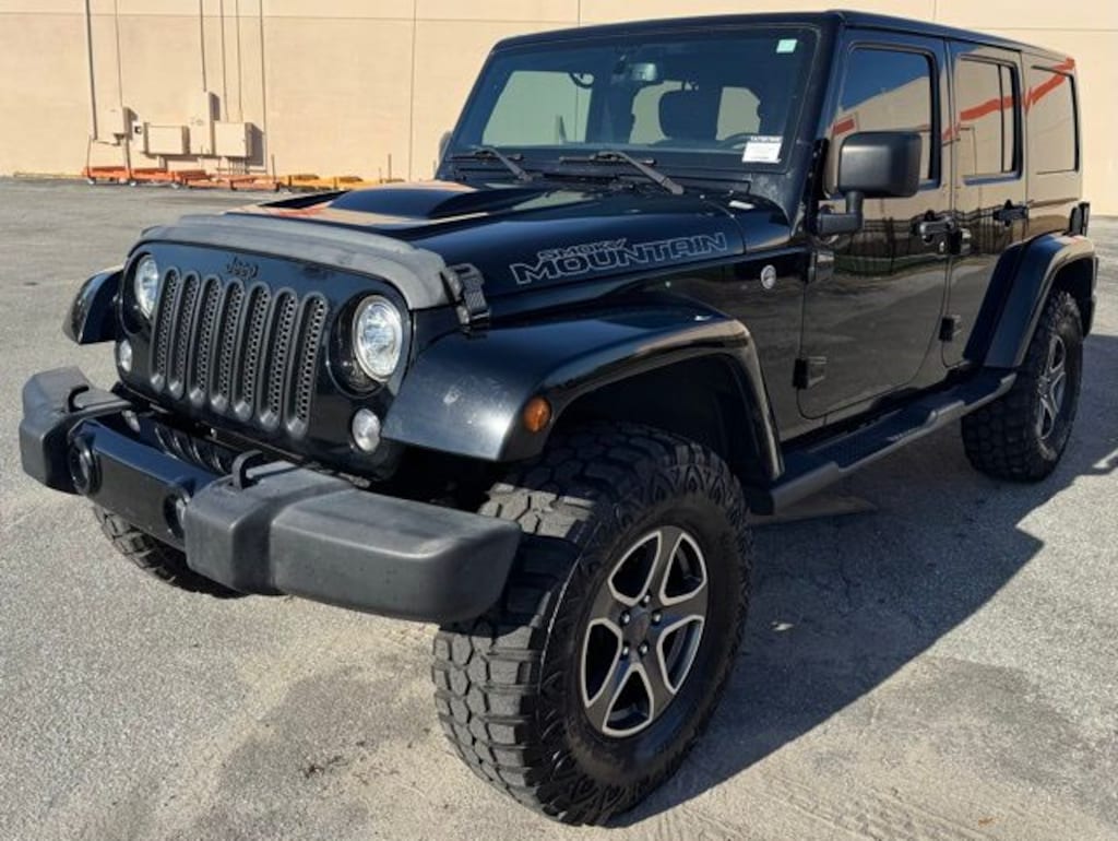 Used 2017 Jeep Wrangler Unlimited Sahara SUV