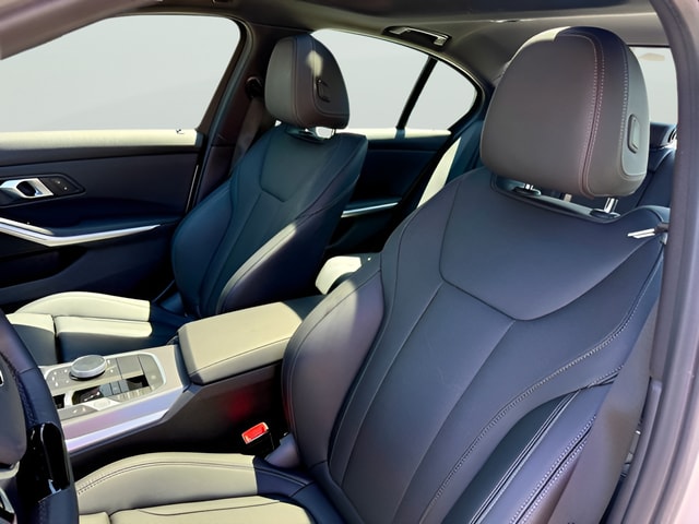 2026 BMW 3 Series 330i - Photo 15