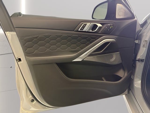 2024 BMW X6 M Base - Photo 11