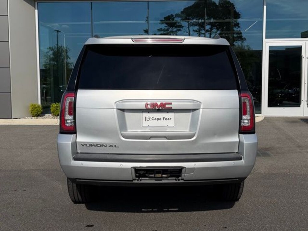 Used 2017 GMC Yukon XL SLT SUV