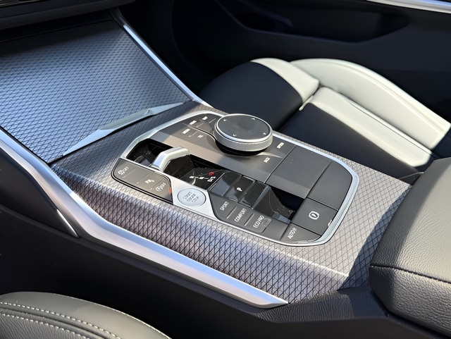2026 BMW 3 Series 330i - Photo 26