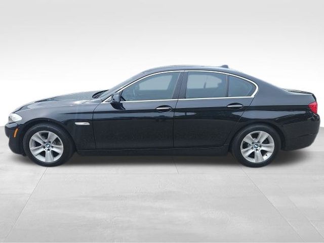 Used 2013 BMW 5 Series 528i with VIN WBAXH5C58DDW13930 for sale in Wilmington, NC